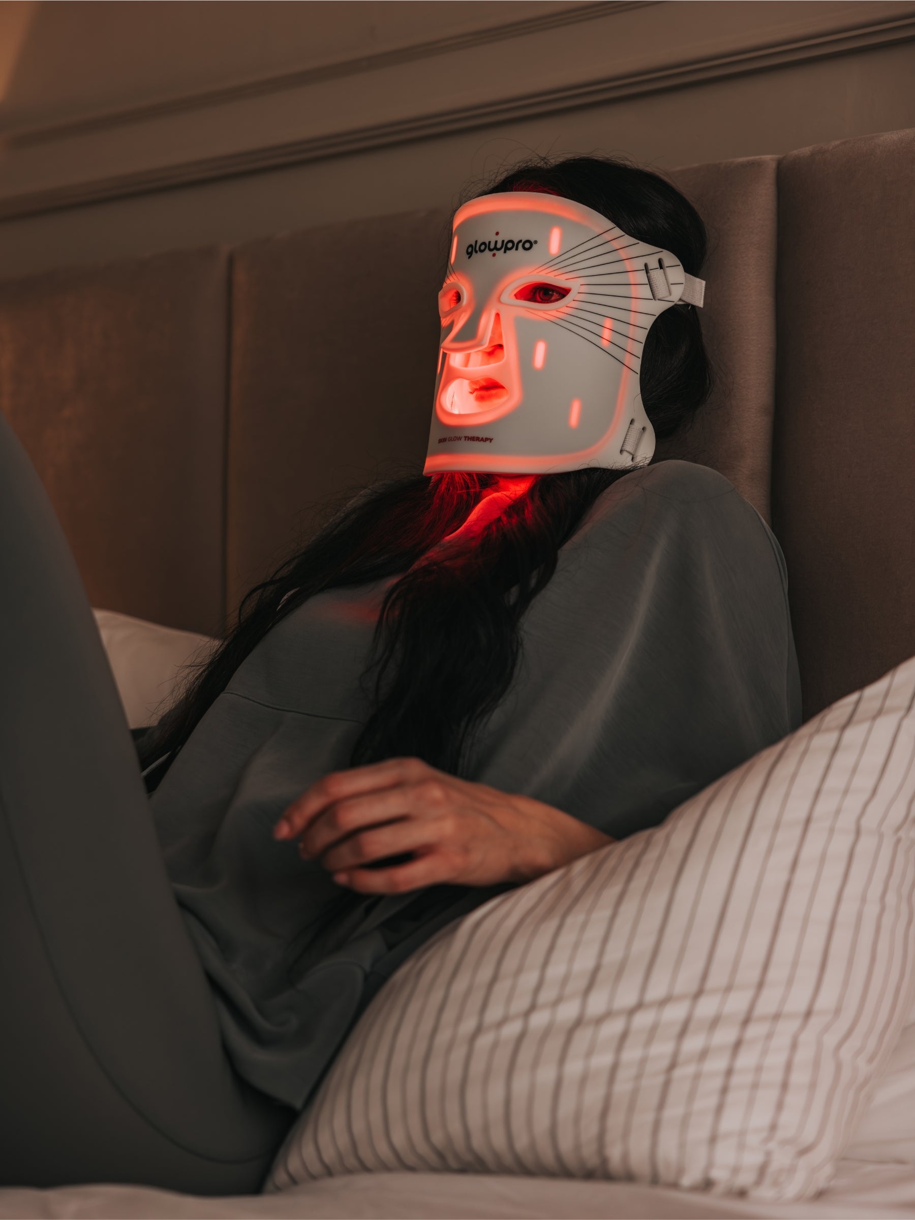 GLOWPRO Red Light Mask