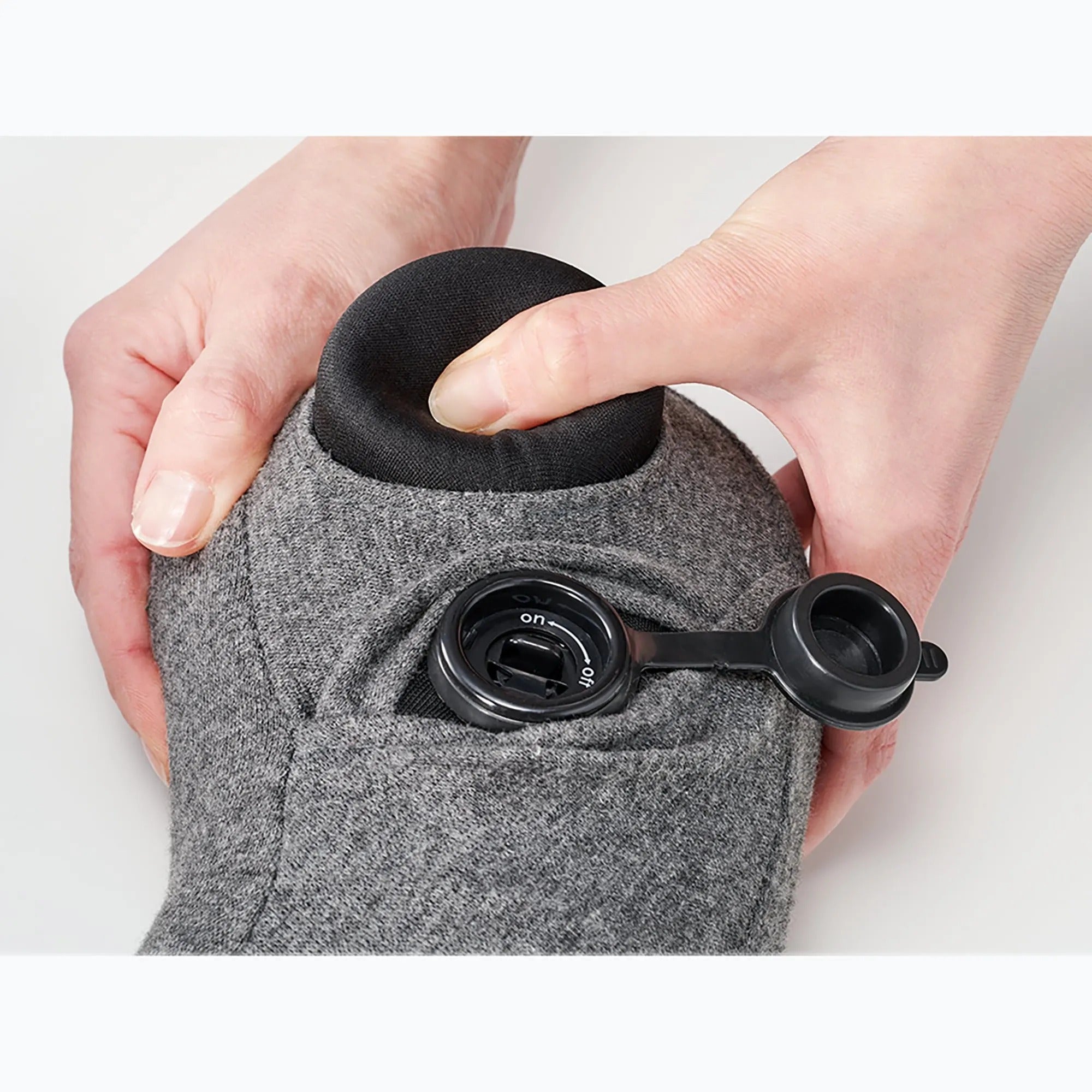 Synca NekMo Travel Pillow with Relaxing Massage